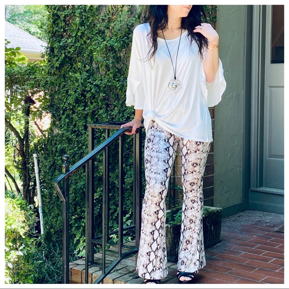 LOOSE FIT OFF WHITE BELL SLEEVES TUNIC TOP - Picture 5 of 8